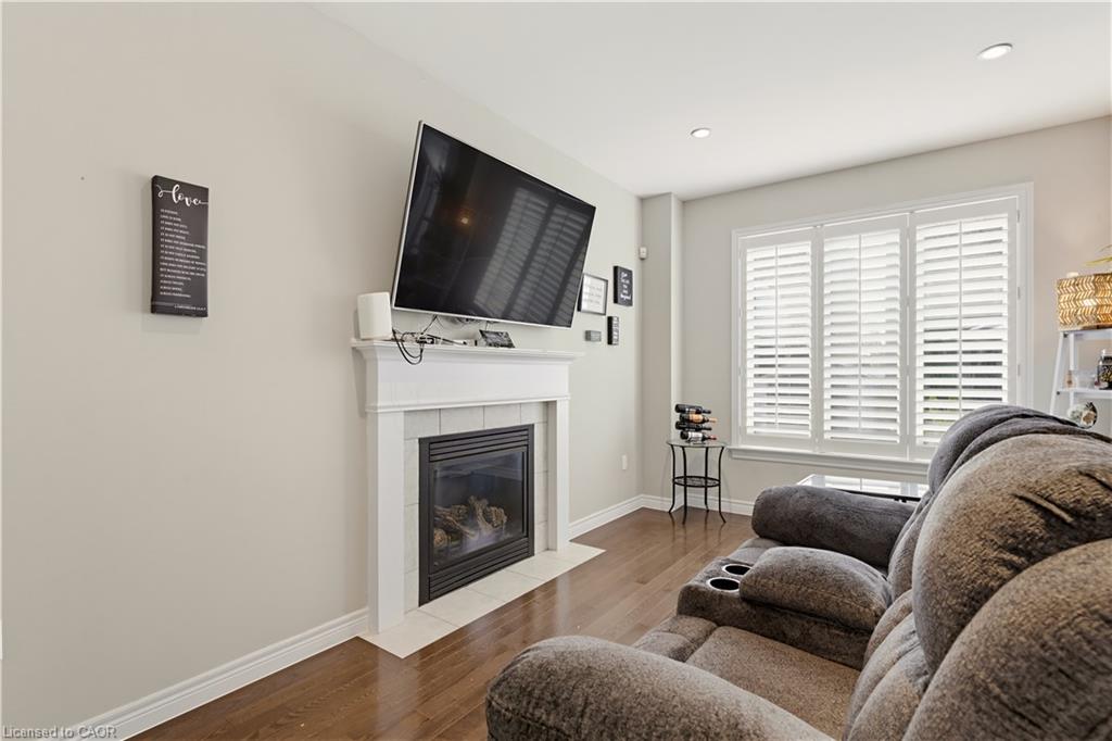 58 Summerberry Way Property Photo 12
