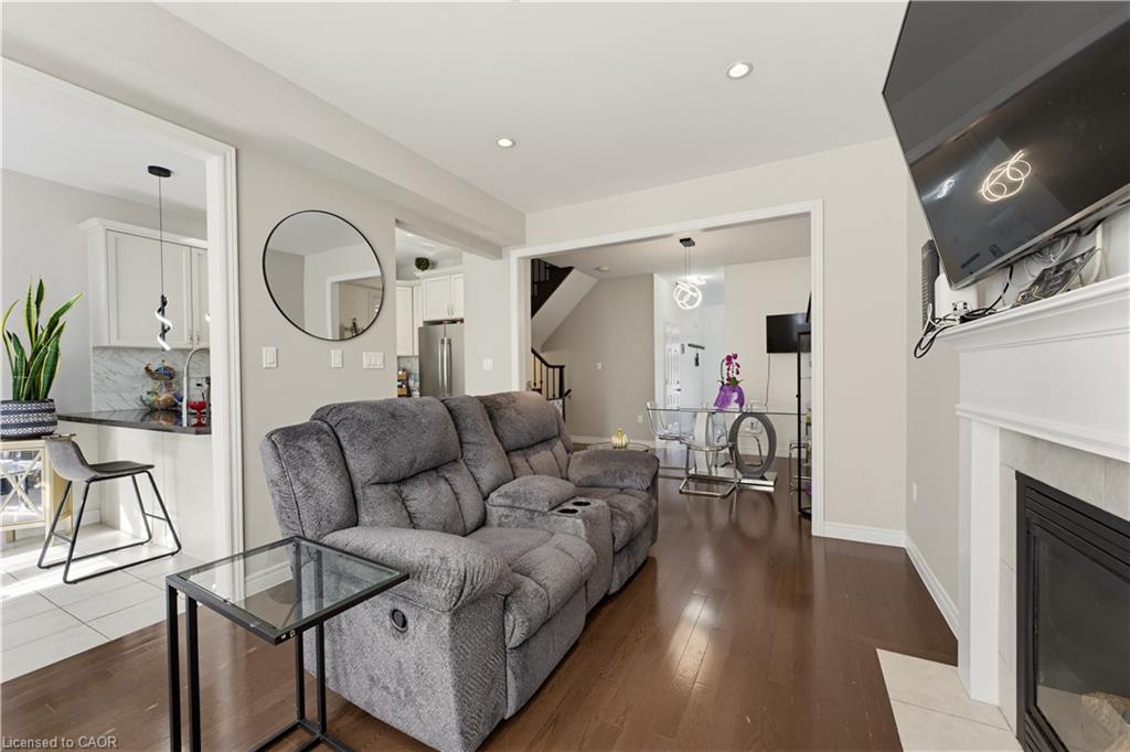 58 Summerberry Way Property Photo 13