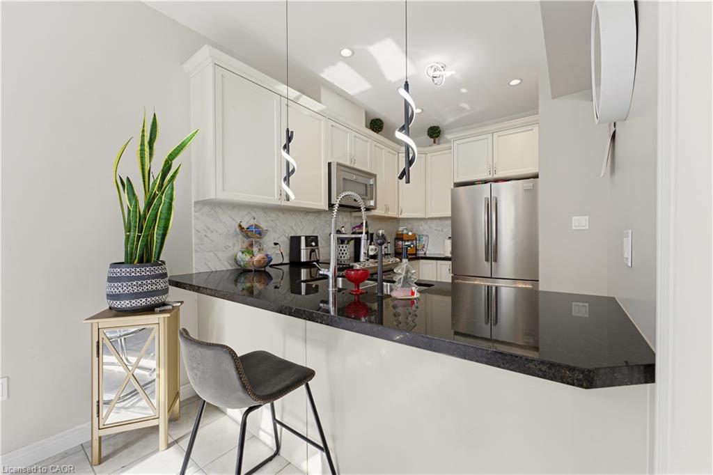 58 Summerberry Way Property Photo 14