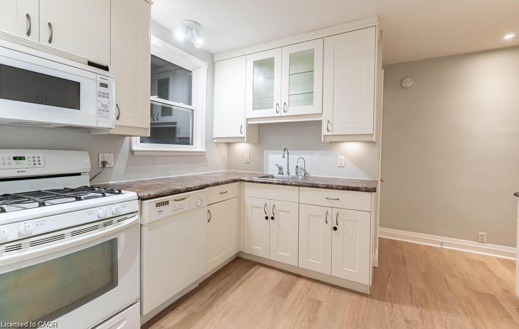 88 Wilson Street E Property Photo 6