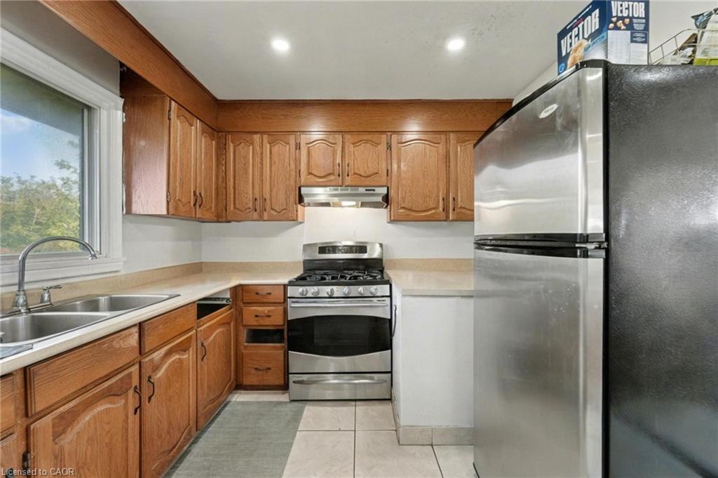 2610 Islington Avenue Property Photo 7