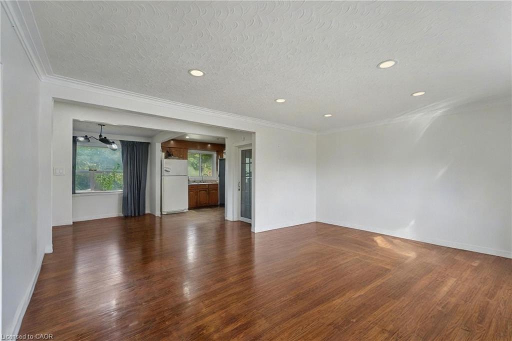 2610 Islington Avenue Property Photo 10