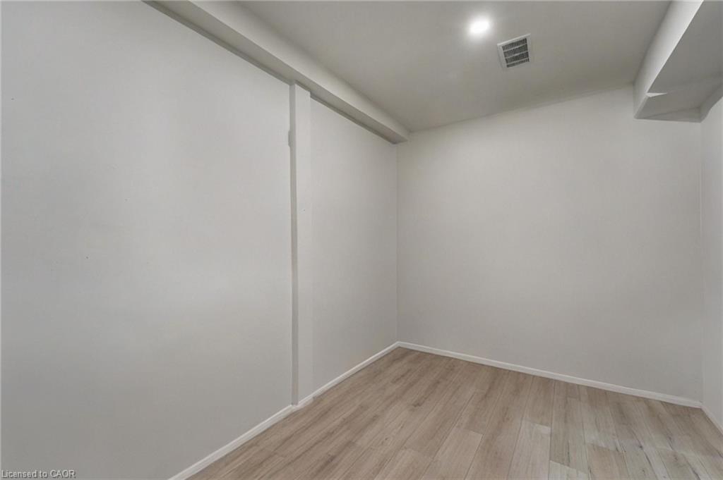 2610 Islington Avenue Property Photo 33