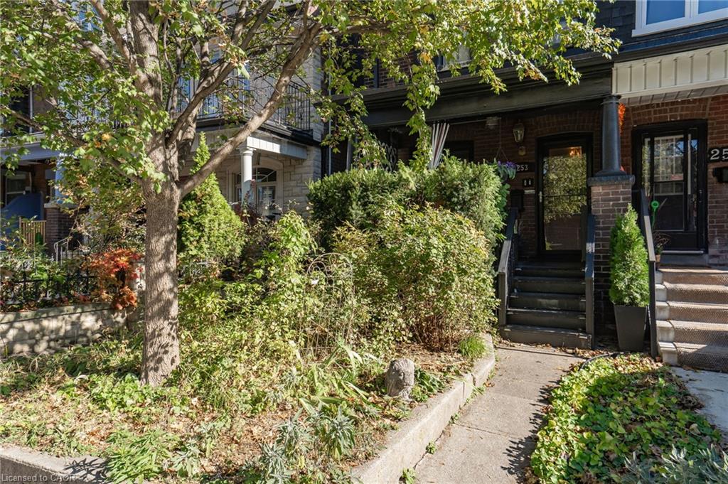 253 Bartlett Avenue Property Photo 1