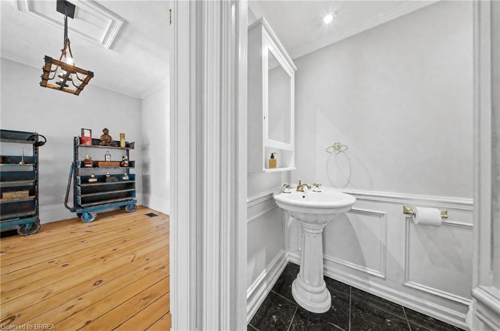 74 Richmond Street Property Photo 18