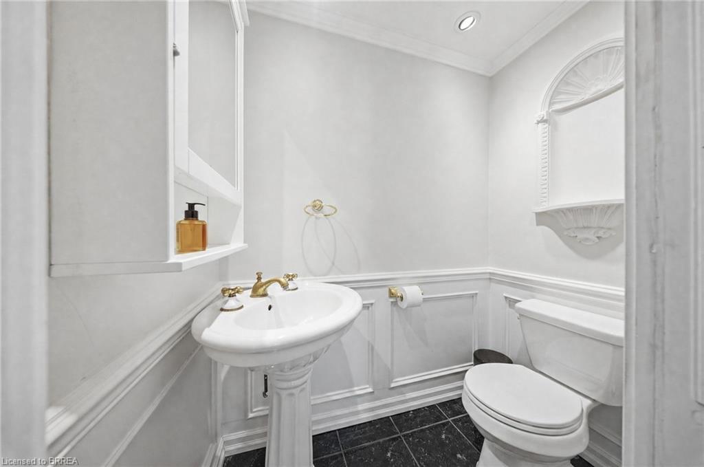 74 Richmond Street Property Photo 19