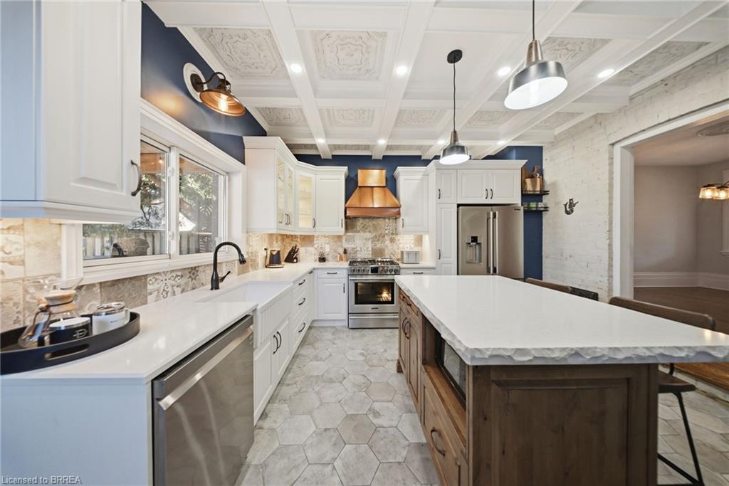 74 Richmond Street Property Photo 23