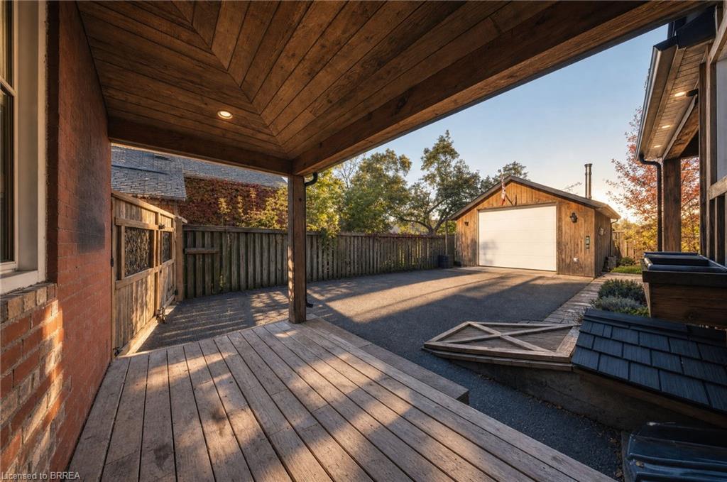74 Richmond Street Property Photo 35