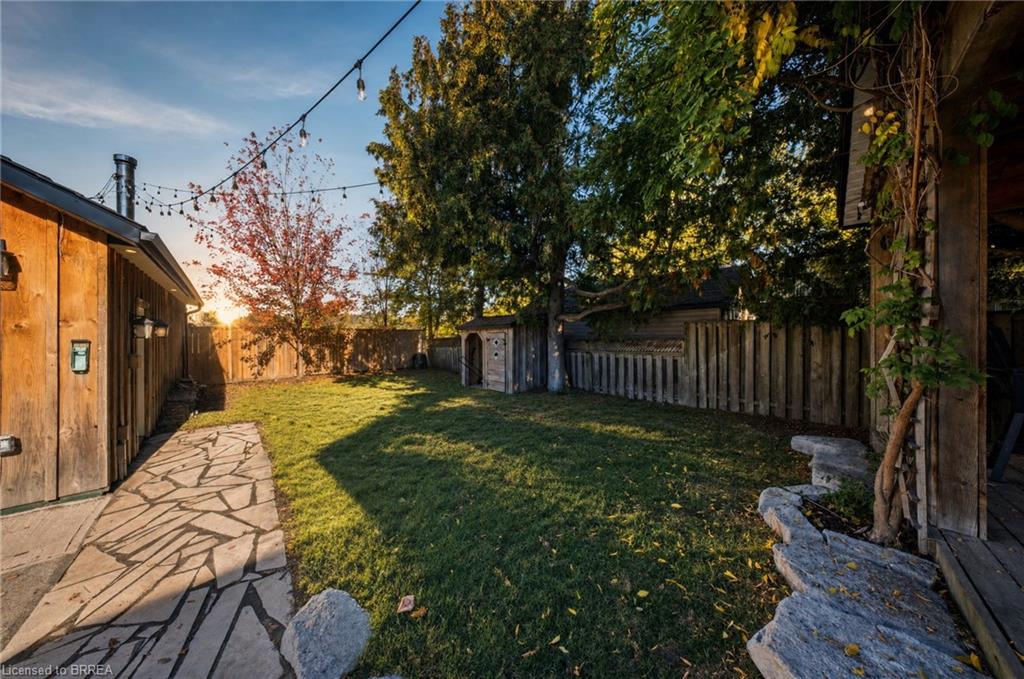 74 Richmond Street Property Photo 40