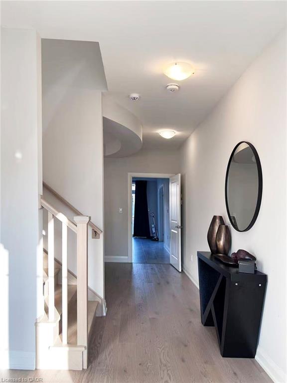 7474 Sherrilee Crescent Property Photo 4