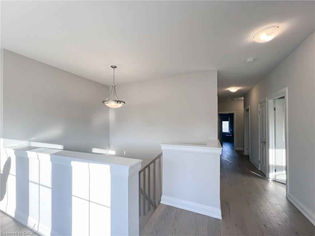 7474 Sherrilee Crescent Property Photo 14