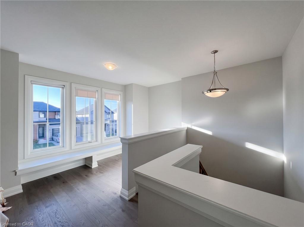 7474 Sherrilee Crescent Property Photo 15