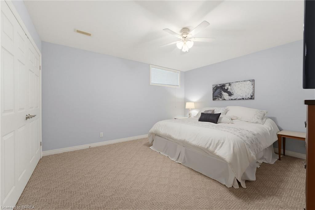 301 Governors Road E Property Photo 17