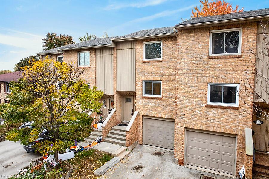 3-63 Fonthill Road Property Photo 1