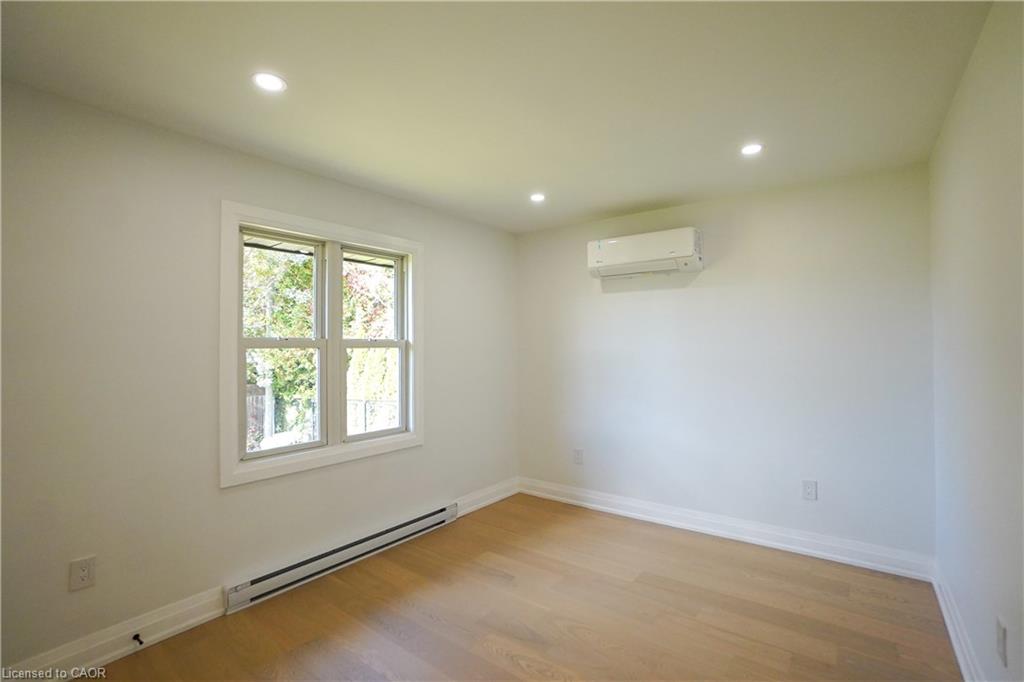 136 Warren Avenue Property Photo 23