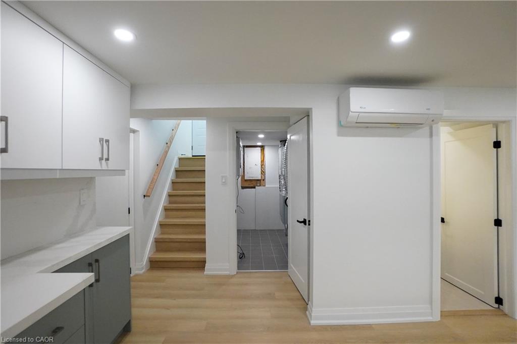 136 Warren Avenue Property Photo 28