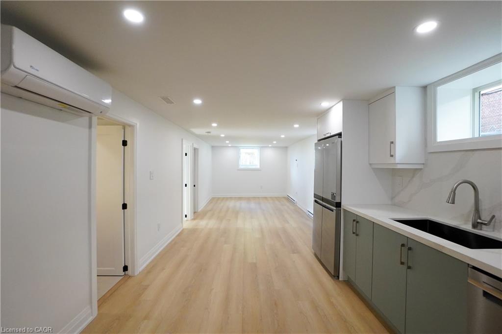 136 Warren Avenue Property Photo 32