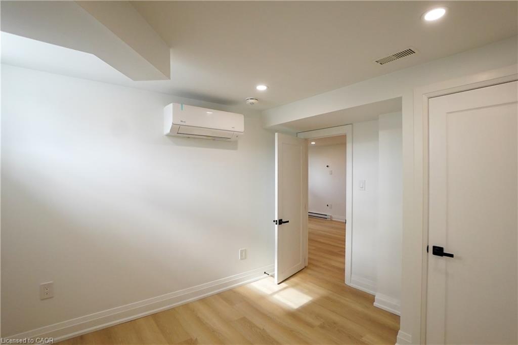 136 Warren Avenue Property Photo 34