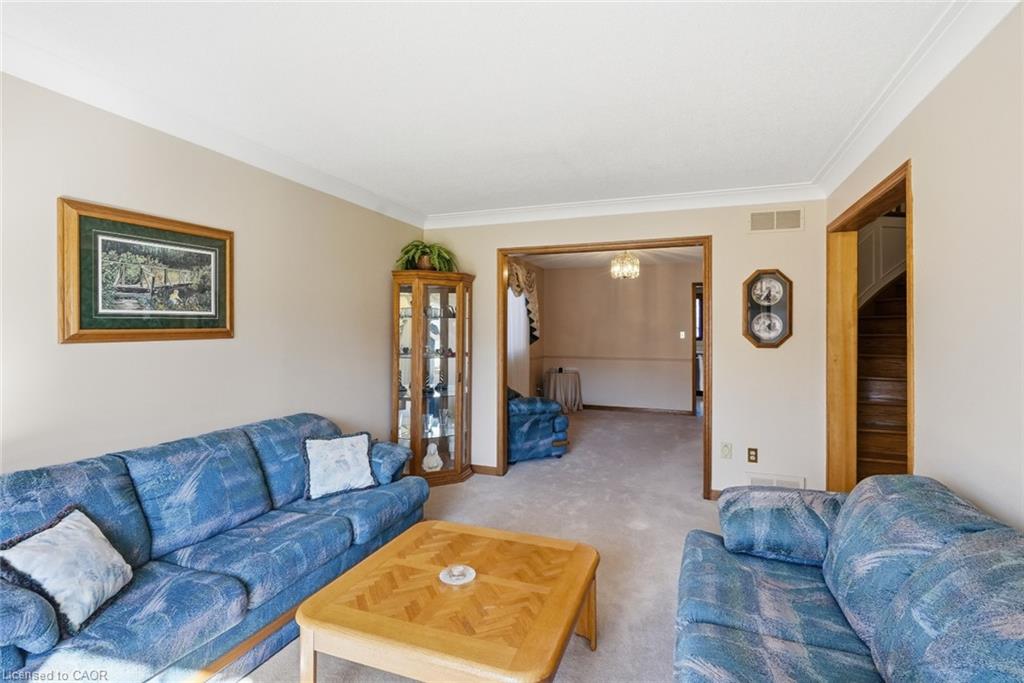 25 Candor Crescent Property Photo 10