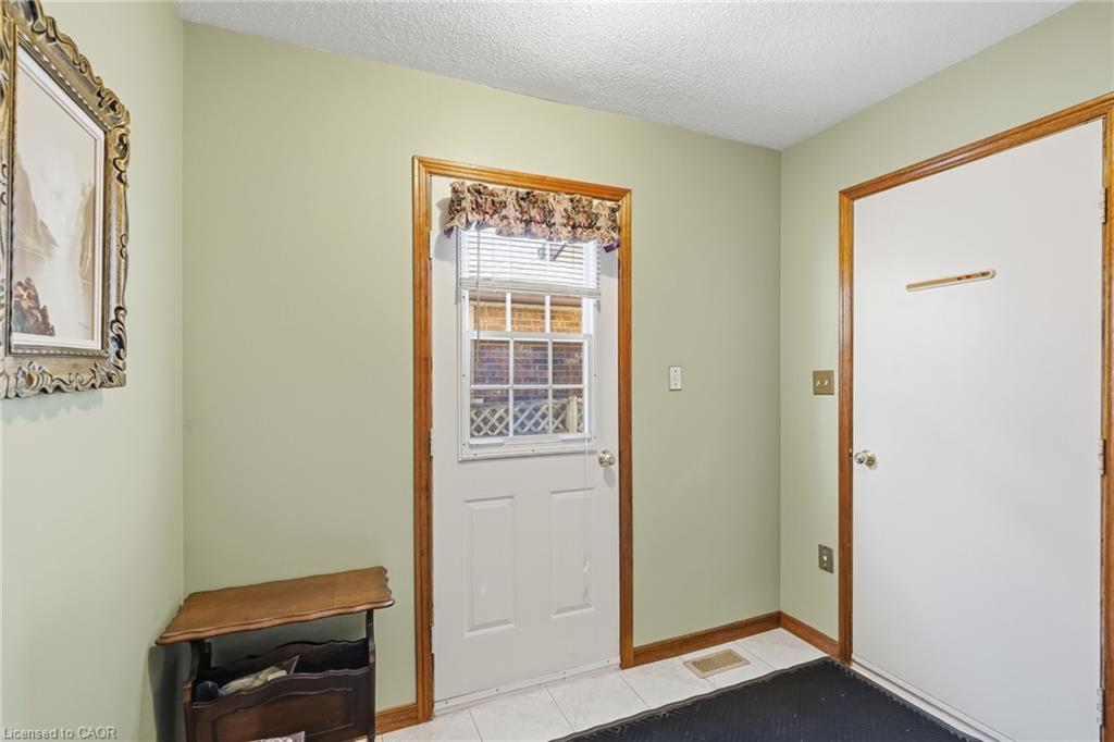 25 Candor Crescent Property Photo 23