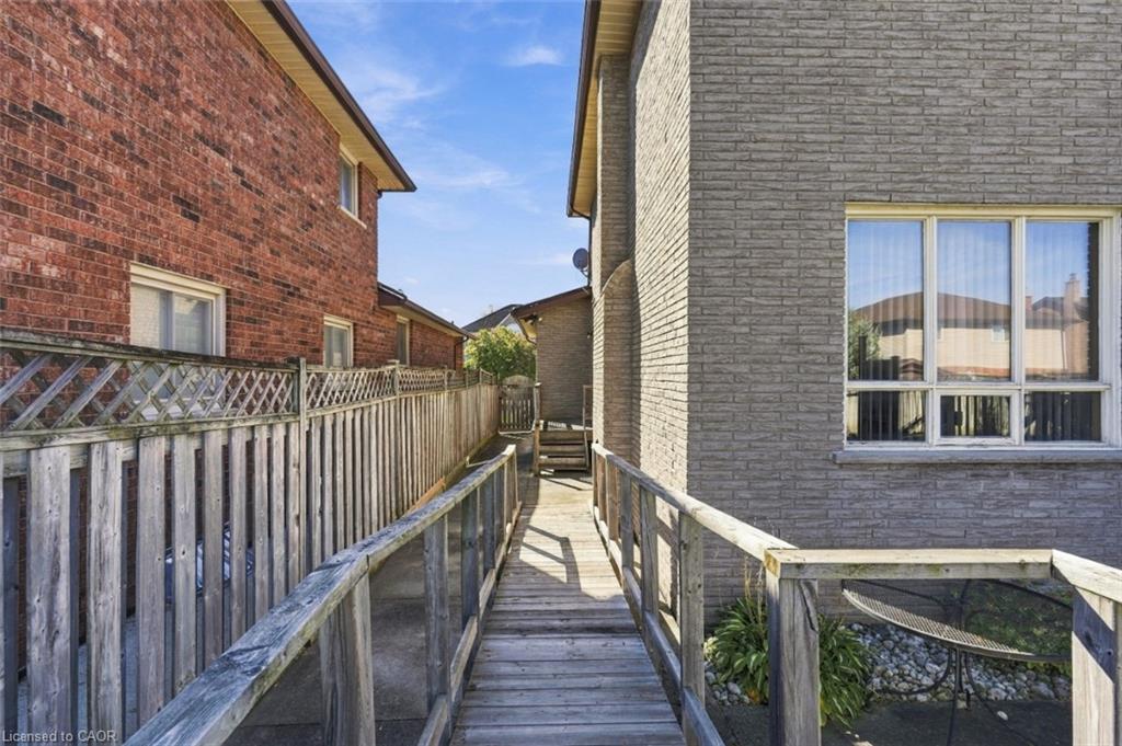 25 Candor Crescent Property Photo 45