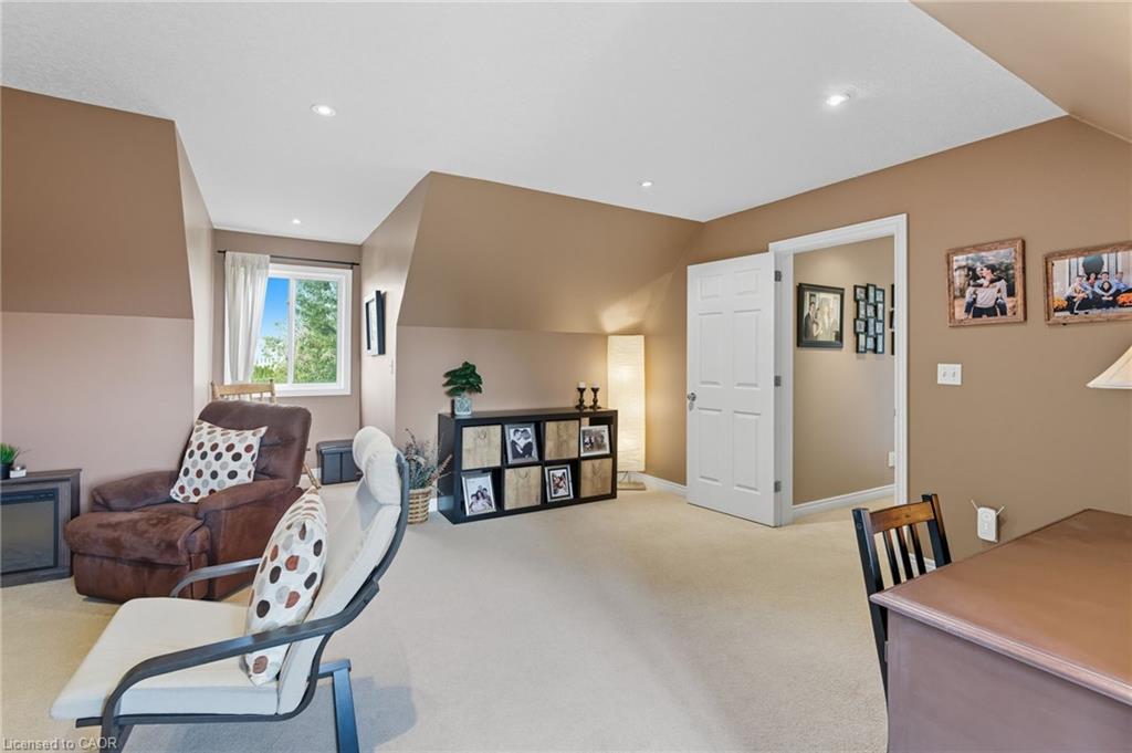 4 Blackburn Court Property Photo 22