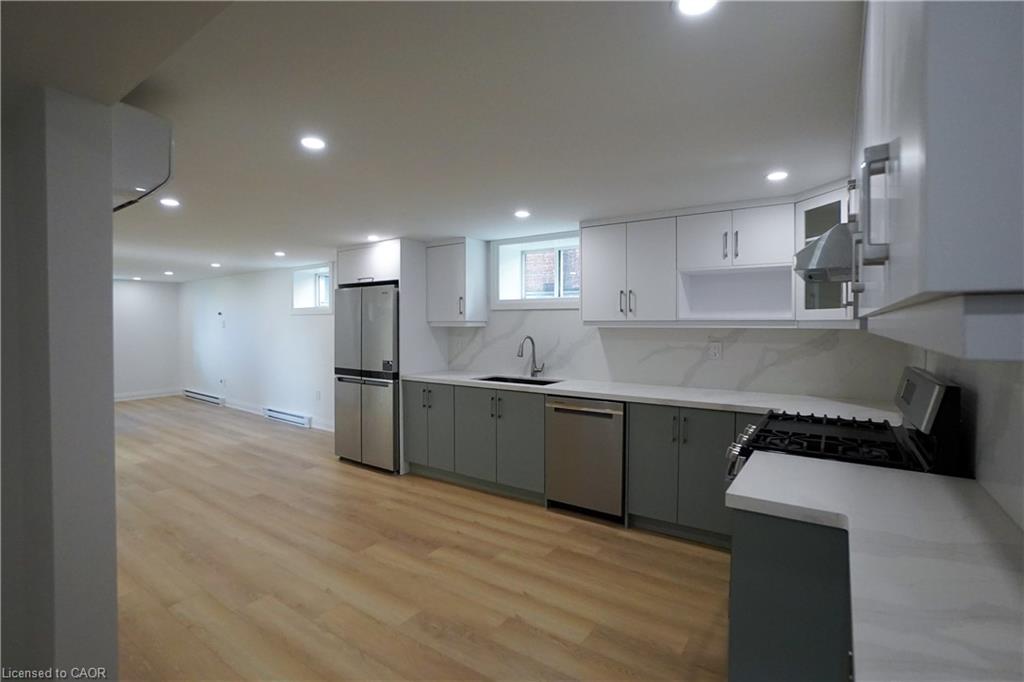 136 Warren Avenue Property Photo 33