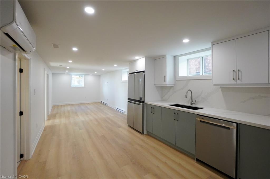 136 Warren Avenue Property Photo 37
