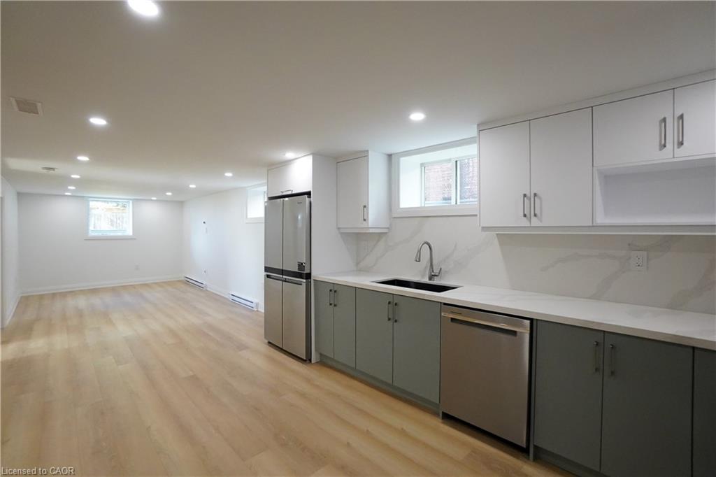 136 Warren Avenue Property Photo 38