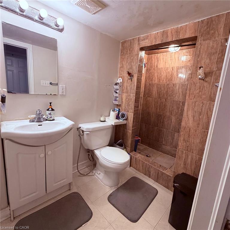 1449 Spring Garden Court Property Photo 9