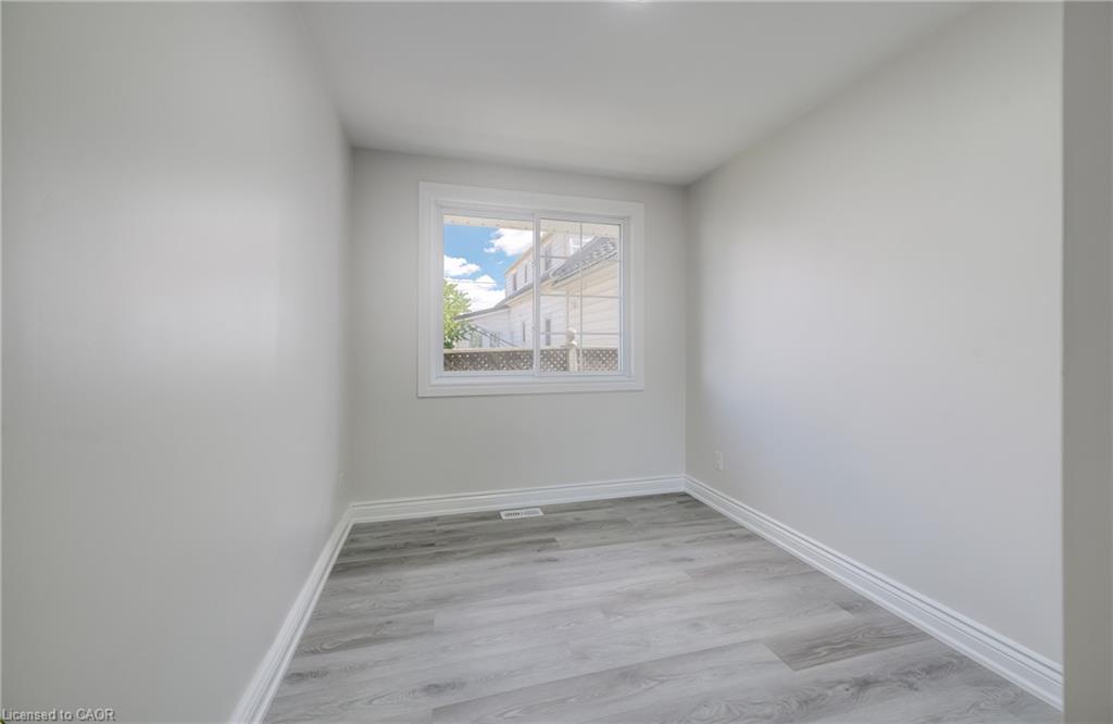 176 Samuelson Street Property Photo 16