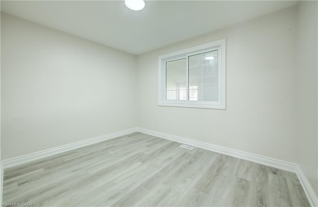 176 Samuelson Street Property Photo 20