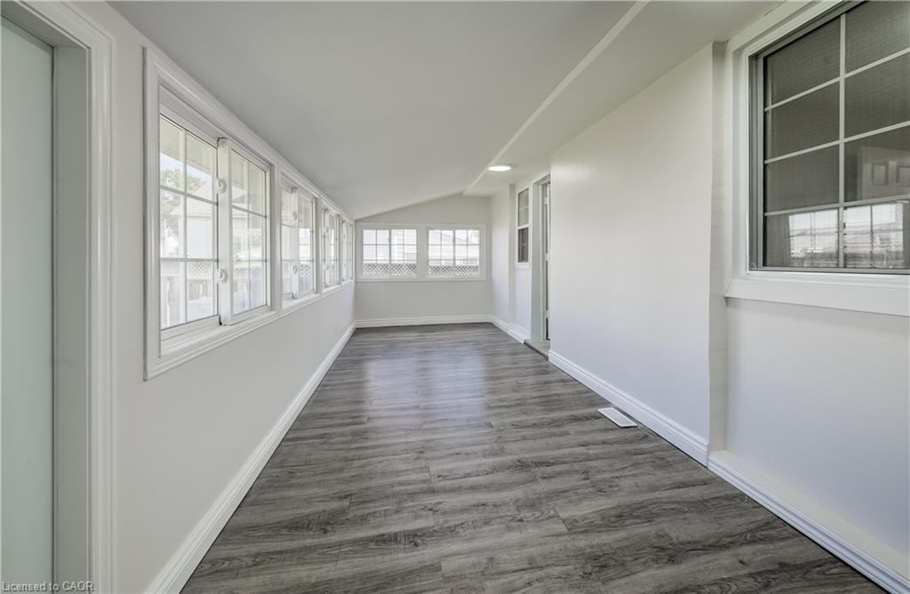 176 Samuelson Street Property Photo 25