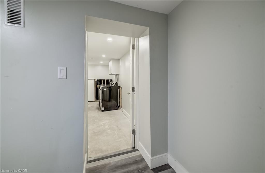 176 Samuelson Street Property Photo 27