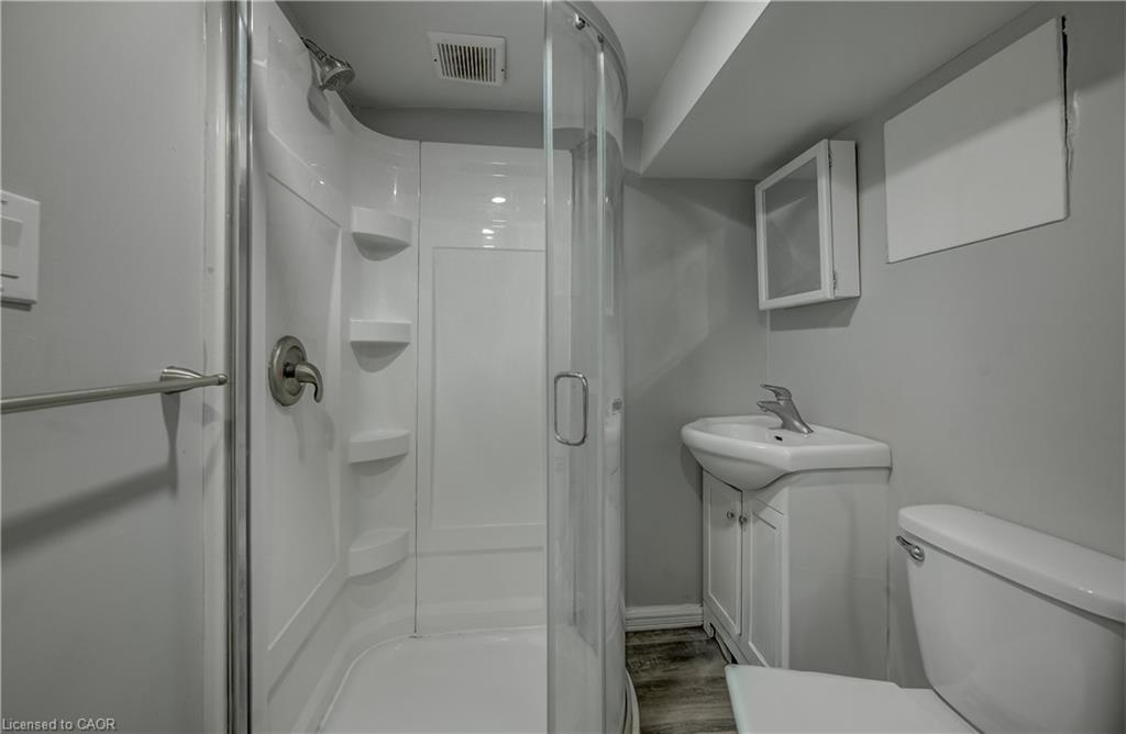 176 Samuelson Street Property Photo 29