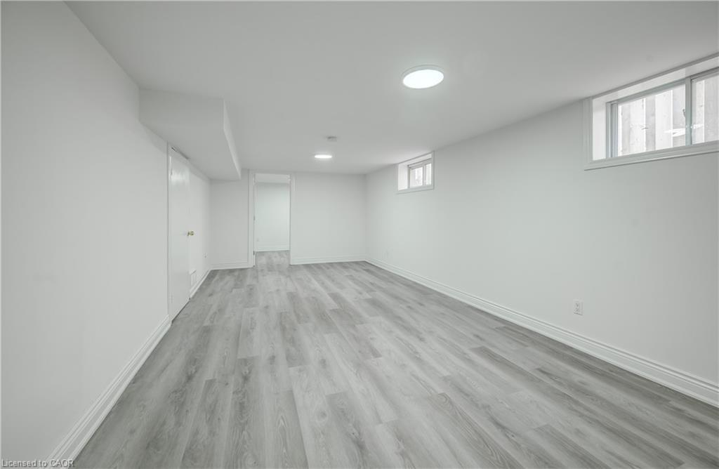 176 Samuelson Street Property Photo 31