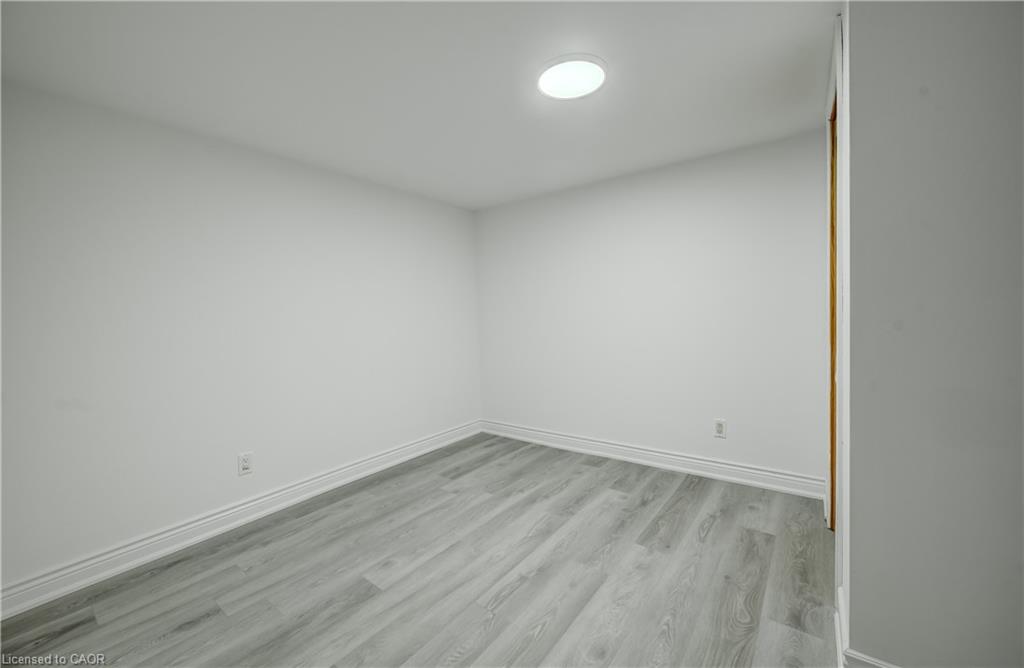 176 Samuelson Street Property Photo 32