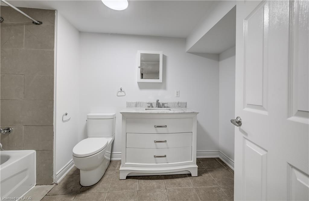 176 Samuelson Street Property Photo 36