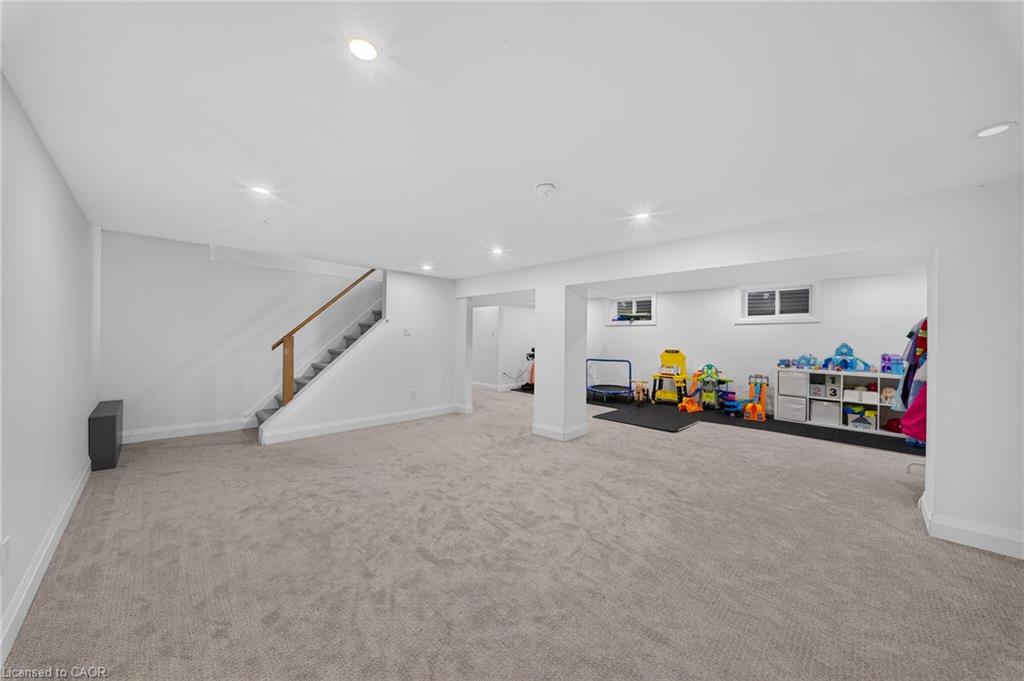 192 Waldoncroft Crescent Property Photo 23