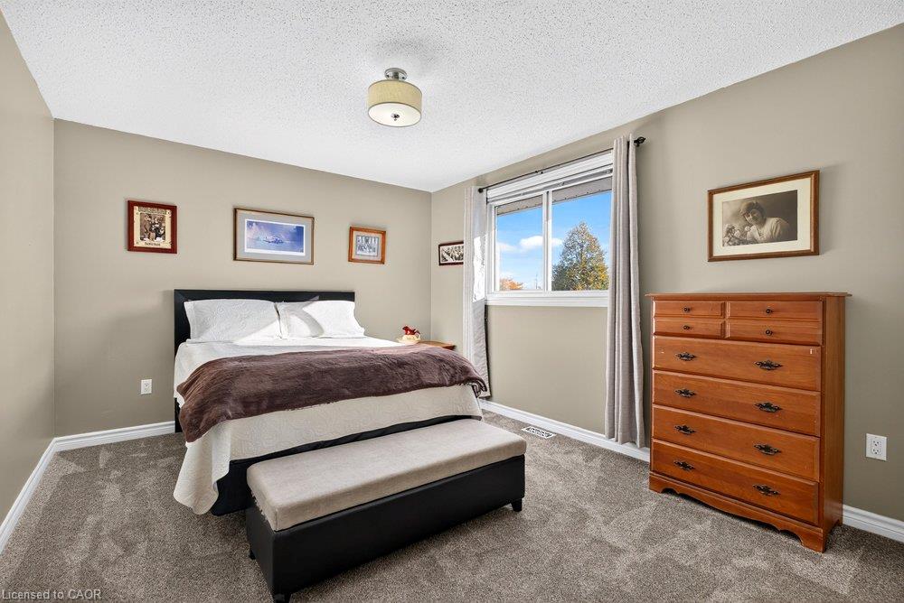 4 Vance Crescent Property Photo 15