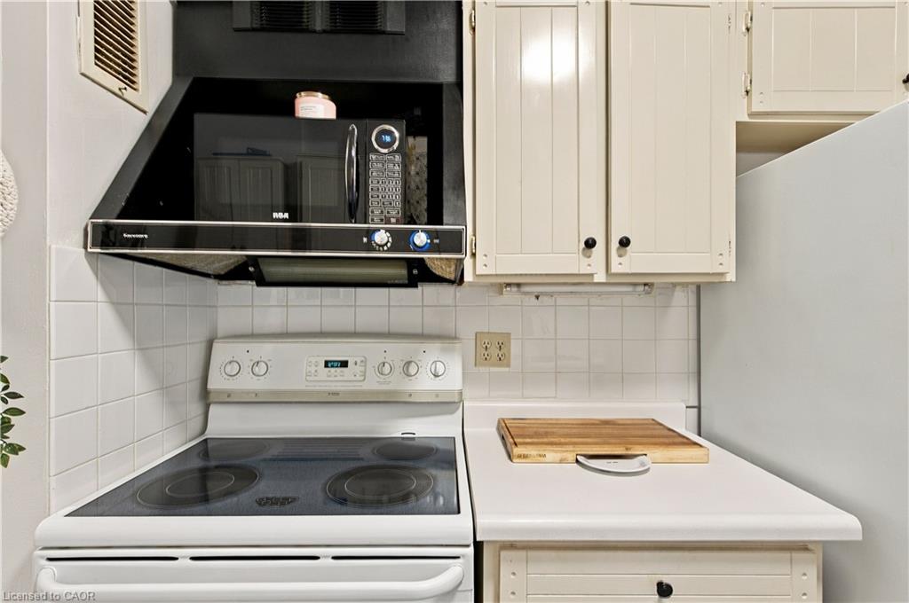 202-45 Westmount Road N Property Photo 13