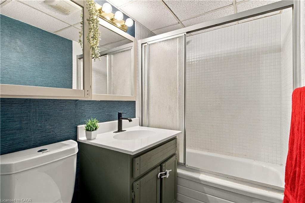 202-45 Westmount Road N Property Photo 17