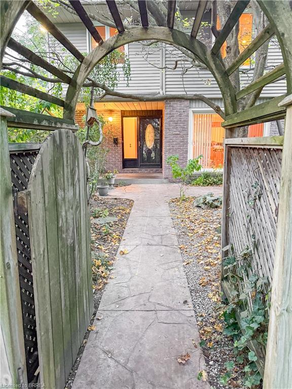 46 Berkshire Court Property Photo 1