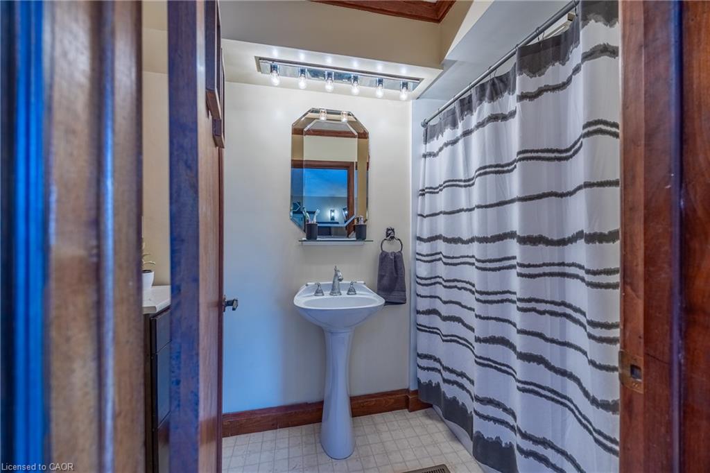 72 Courtney Avenue Property Photo 45