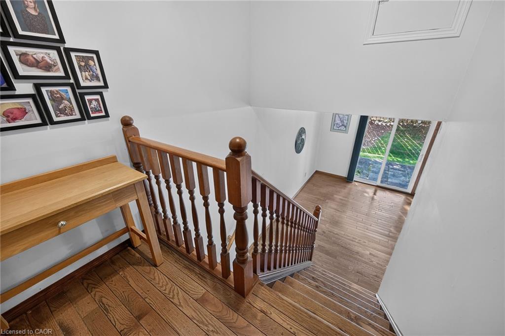 2-1 Peebles Street Property Photo 31