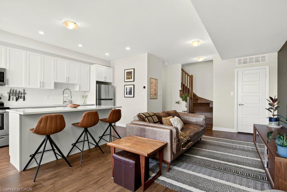 311-12 Blanshard Street Property Photo 1