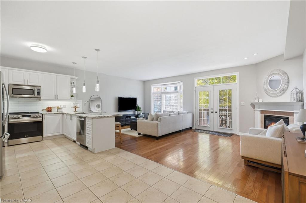 8 Goldenview Court Property Photo 17