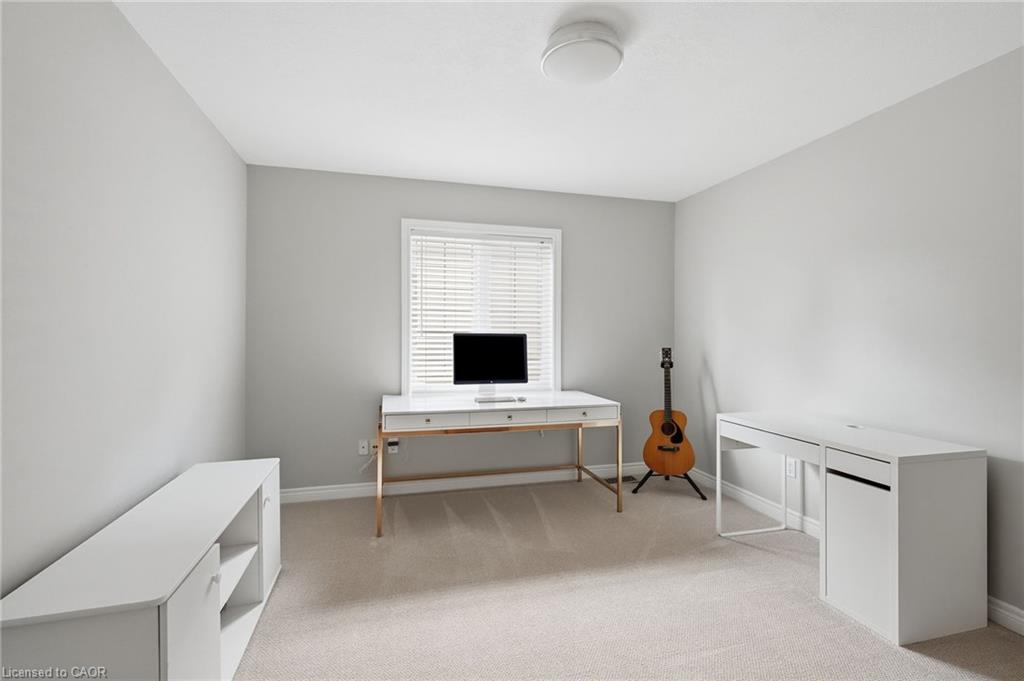8 Goldenview Court Property Photo 28