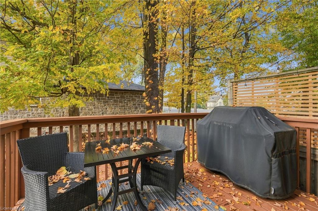 8 Goldenview Court Property Photo 32