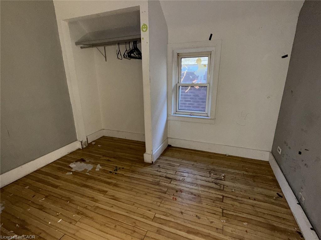 660 Queen Street Property Photo 12